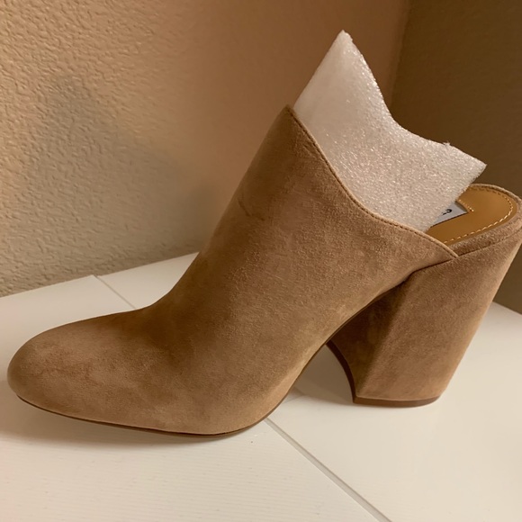 Steve Madden Mules (Camel Suede) - Picture 4 of 7